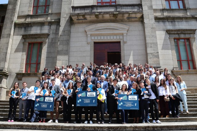 A Cámara galega acolle a final do Parlamento Xove